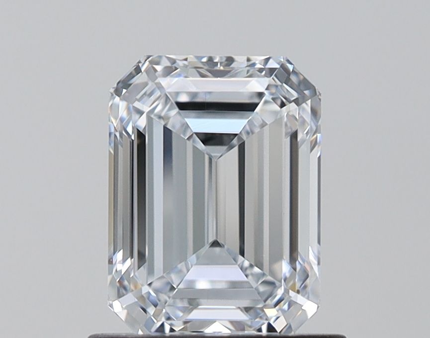 1.01 Carat Emerald Lab Diamond with  Cut Diamond in 14KT  view 1
