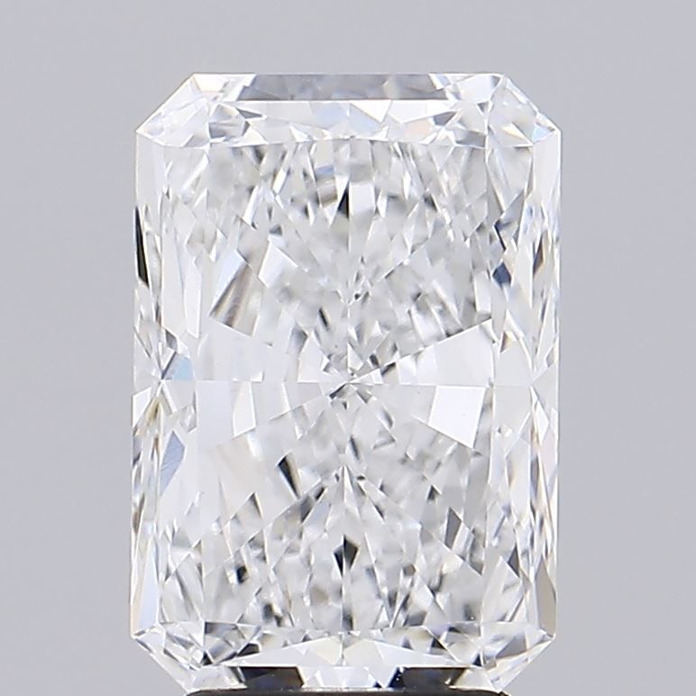 4.02 Carat Radiant Lab Diamond with  Cut Diamond in 14KT  view 1
