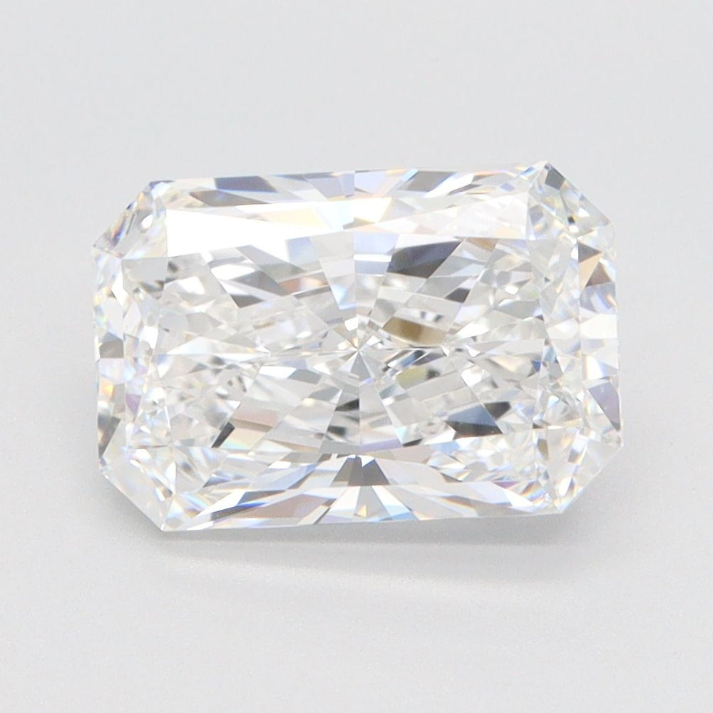 2.65 Carat Radiant Lab Diamond with  Cut Diamond in 14KT  view 1
