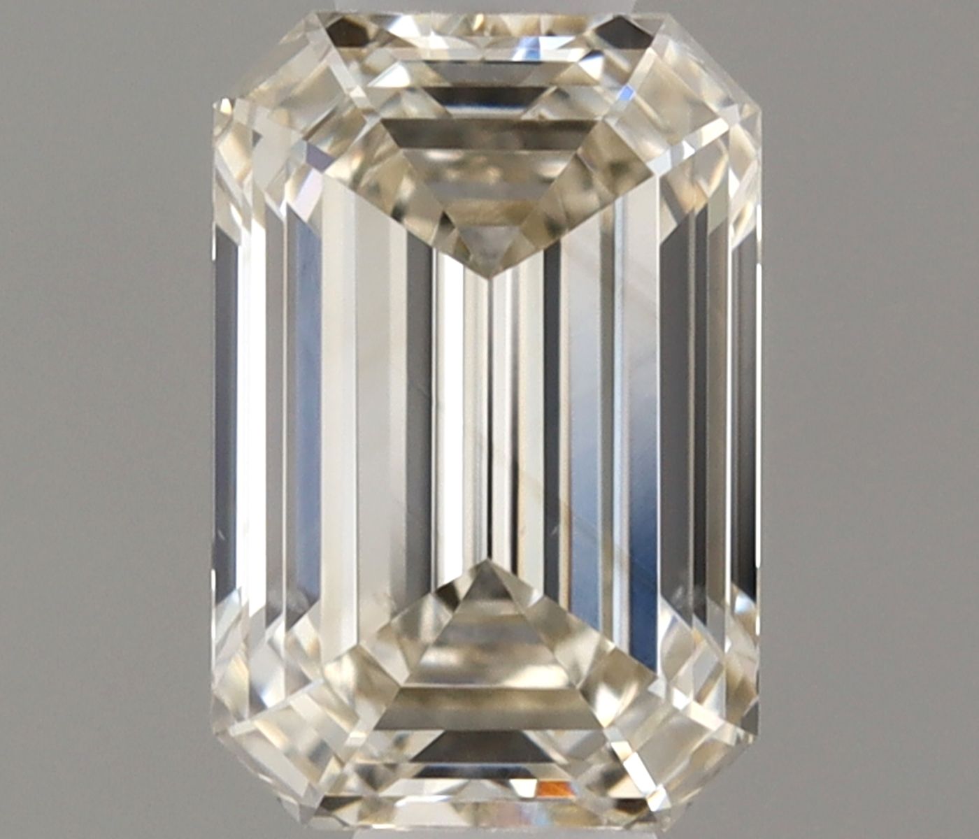 0.41 Carat Emerald Natural Diamond