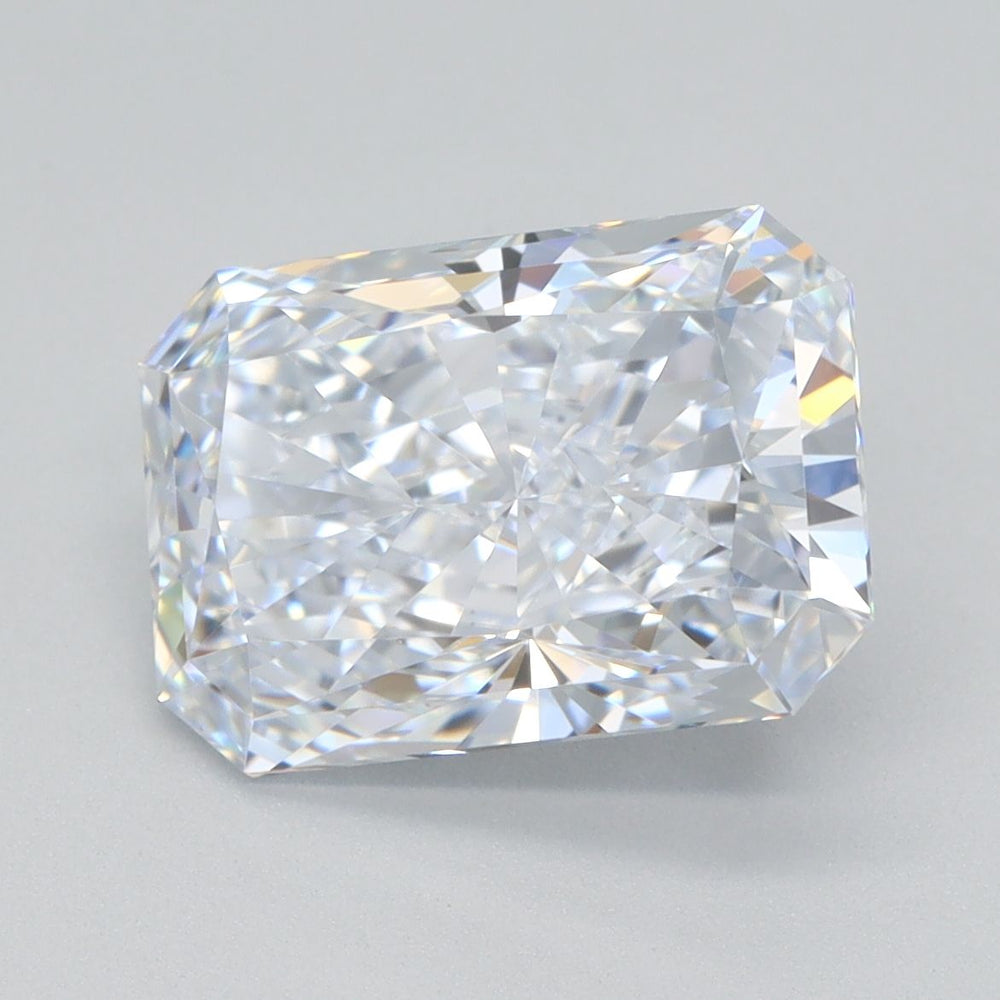 2.51 Carat Radiant Lab Diamond with  Cut Diamond in 14KT  view 1
