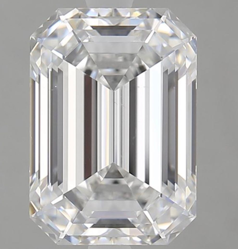 3.51 Carat Emerald Natural Diamond with  Cut Diamond in 14KT  view 1

