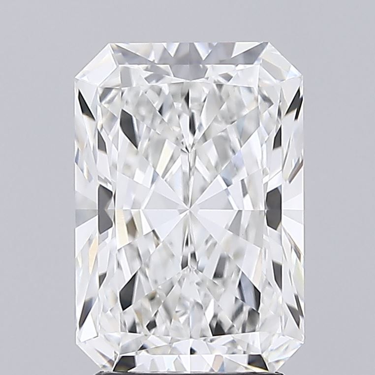 2.71 Carat Radiant Lab Diamond with  Cut Diamond in 14KT  view 1
