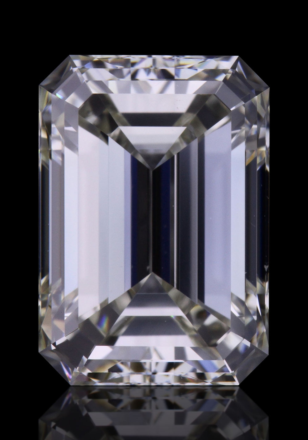 2.0 Carat Emerald Natural Diamond with  Cut Diamond in 14KT  view 1
