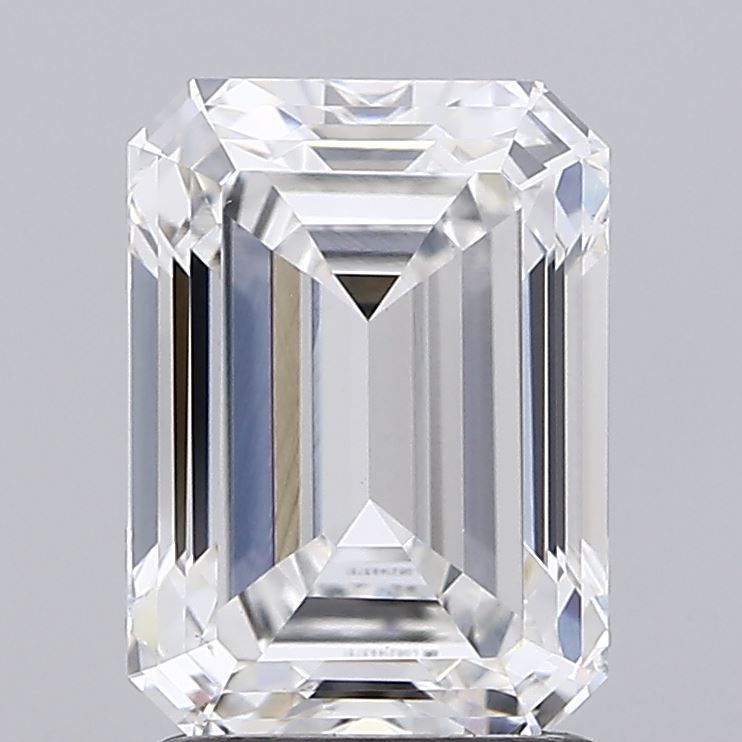2.0 Carat Emerald Lab Diamond with  Cut Diamond in 14KT  view 1
