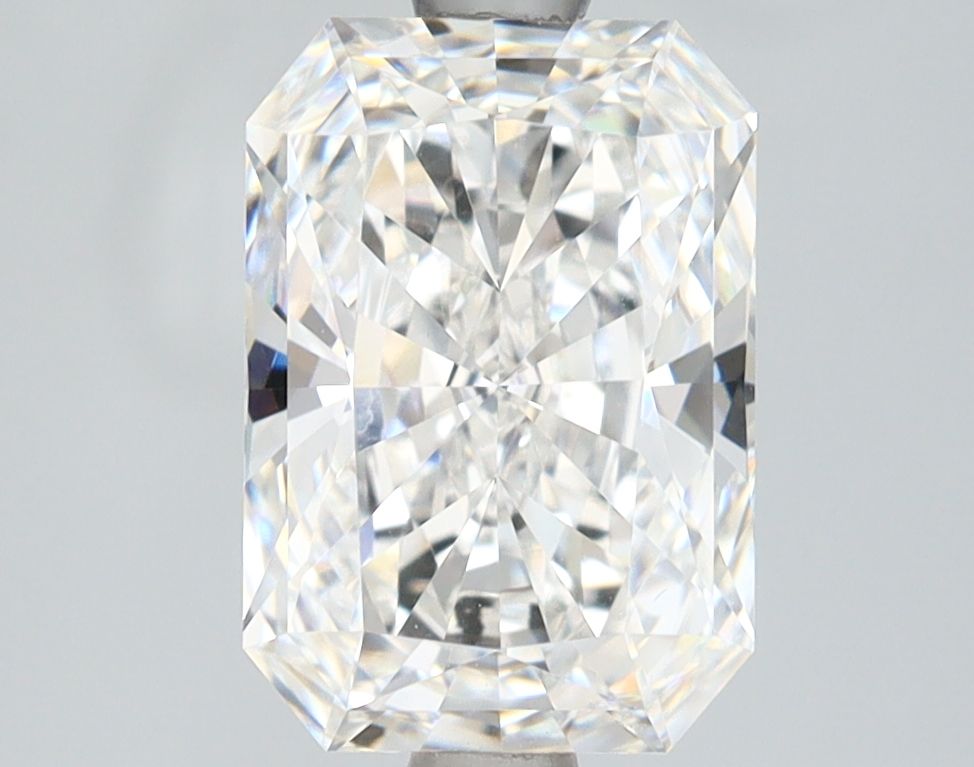 2.51 Carat Radiant Lab Diamond with  Cut Diamond in 14KT  view 1
