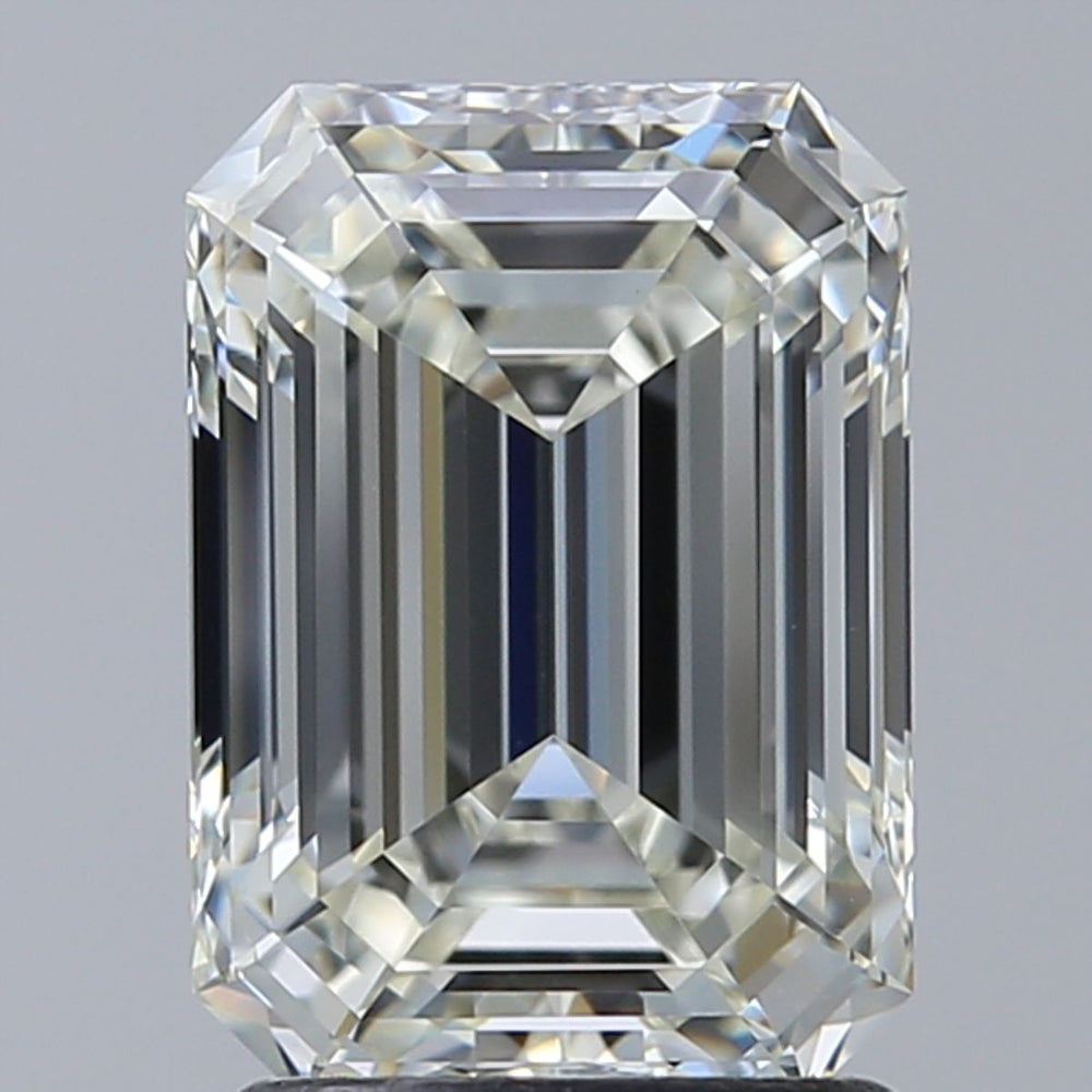 2.06 Carat Emerald Natural Diamond with  Cut Diamond in 14KT  view 1
