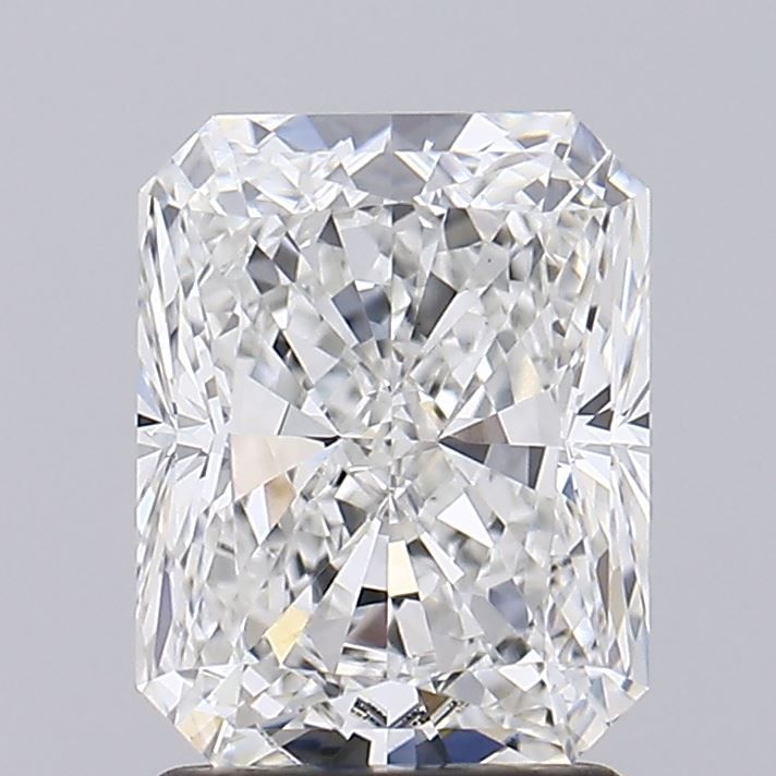 2.17 Carat Radiant Lab Diamond – With Clarity