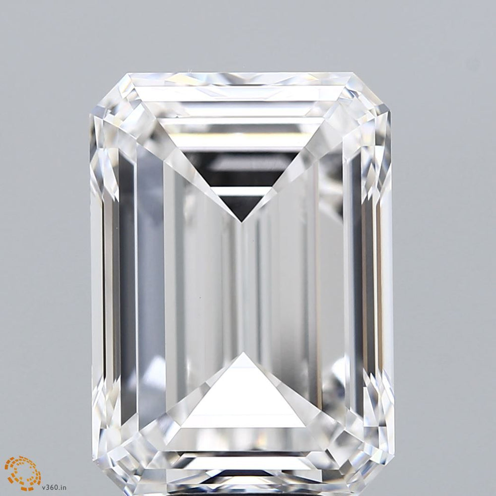 9.5 Carat Emerald Lab Diamond with  Cut Diamond in 14KT  view 1
