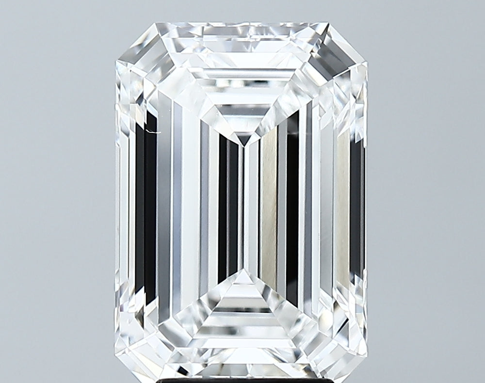 4.55 Carat Emerald Lab Diamond with  Cut Diamond in 14KT  view 1
