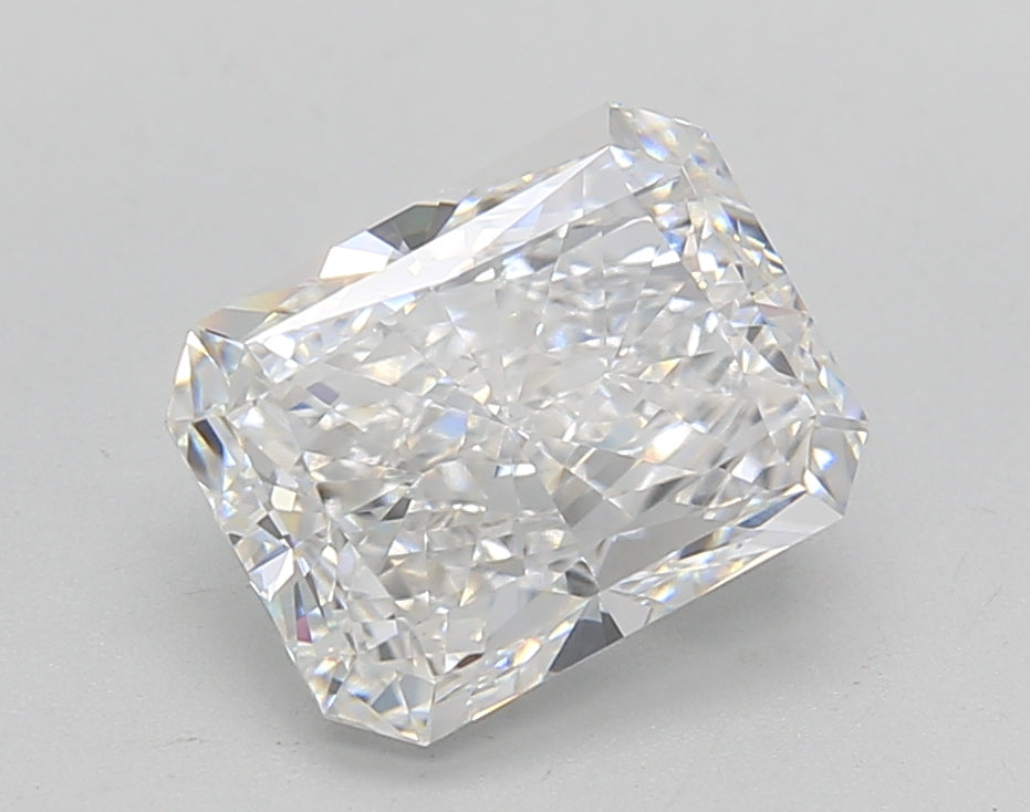2.66 Carat Radiant Lab Diamond with  Cut Diamond in 14KT  view 1
